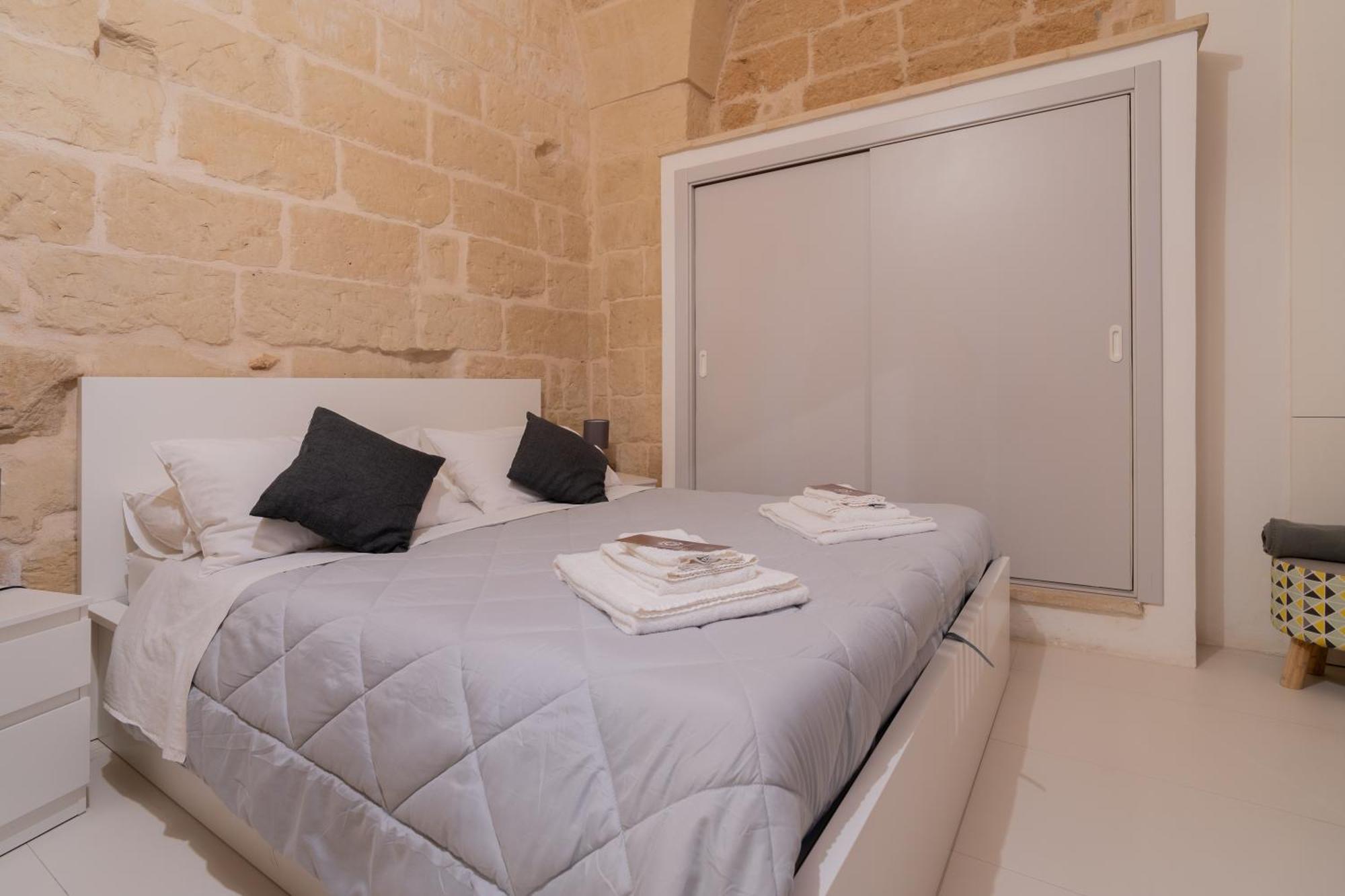 Dimora Barocca Apartment Irene Lecce Exterior foto